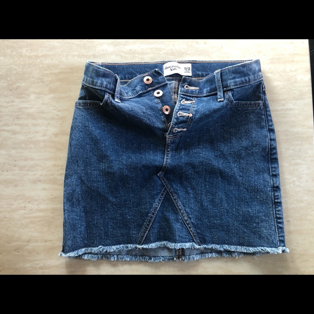 Girls Abercrombie and Fitch Jean Skirt 11/12